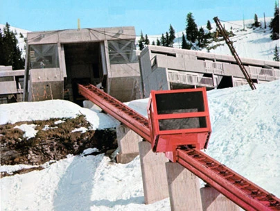 1976: Ascenseur incliné à Flaine